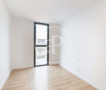 Duplex for rent in Badalona - Photo 3