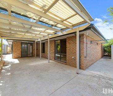 15 Saltbush Street, Harrison ACT, Belconnen - Photo 6