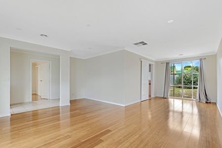 Spacious Family Home in a Convenient Location - Photo 5