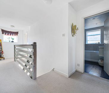 4 bedroom detached house to rent - Photo 5