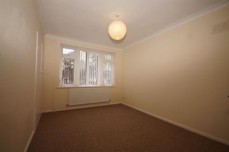 10A Rhyd Y Penau Road, Cyncoed, Cardiff - Photo 3