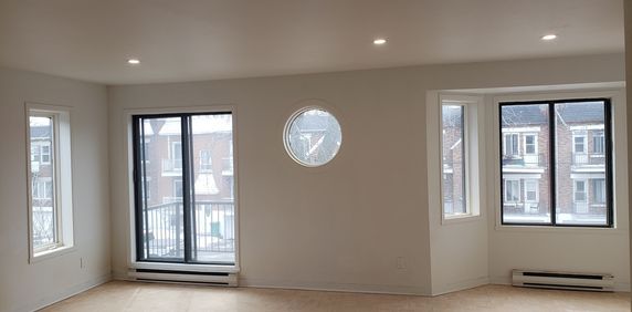 GRAND 4½ À LOUER – Rosemont - Photo 2