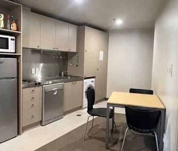 Wellington Central, 3 Bedroom Apartments - Photo 3