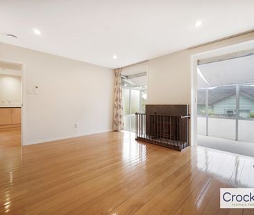 Bright and airy family home - Photo 2