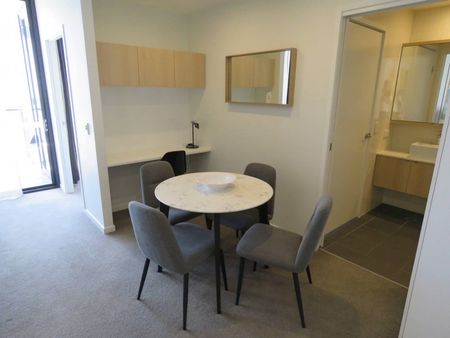 Unfurnished One Bedroom in South Brisbanes prime location - Photo 4