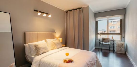 Plaça del Mestre Ripoll, Valencia, Valencian Community 46022 - Photo 2