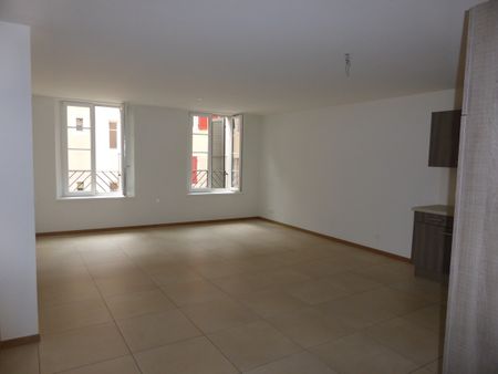 Appartement quatre pièces et demie - Photo 2