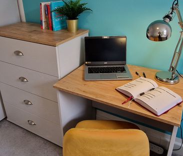 Flat 2 - Photo 5