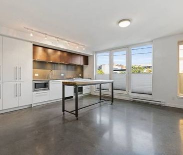 Modern Studio Apartment in the Heart of Gastown - Photo 1