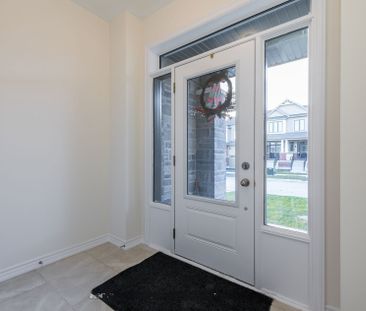 For Lease - 6 Prudhoe Terrace, Barrie, Ontario - Photo 3
