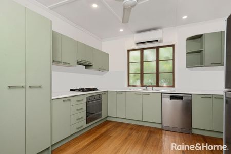 Light-Filled Family Home with Spacious Yard & Entertainer's Deck - Photo 4