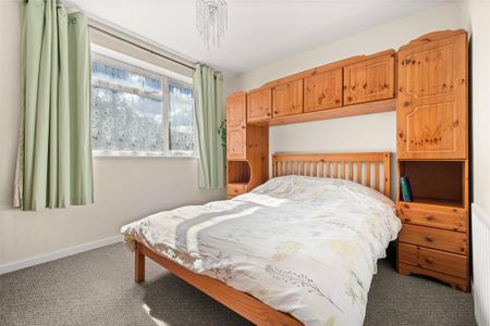 3 bedroom terraced house to rent - Photo 5