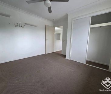$1550 p/w 5 Bedroom House - Photo 2