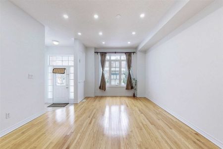 For Lease - 2448 Earl Grey Avenue, Pickering, Ontario - Photo 3