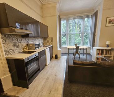 Flat 1, 2 Harcourt Road, Crookesmoor, S10 1DJ - Photo 4