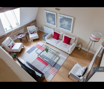 2 bedroom flat to rent - Photo 2