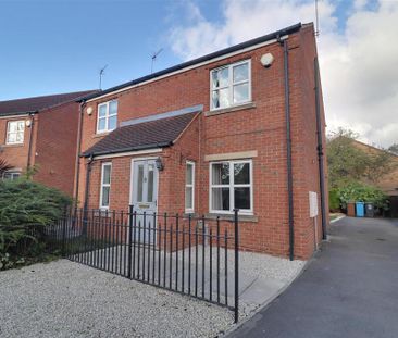 2 bedroom semi-detached house to rent - Photo 4