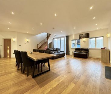 4 bedroom detached house to rent - Photo 4