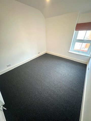 4 bedroom apartment to rent - Photo 4