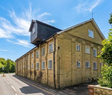 Station Road, CM21, Sawbridgeworth - Photo 2