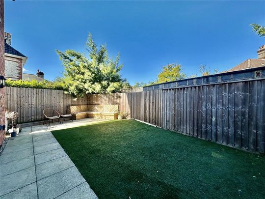 2 bedroom semi-detached house to rent - Photo 1