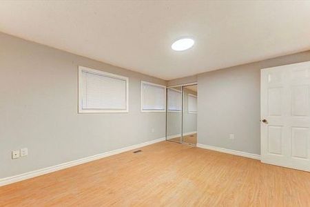 For Lease - 31 Corbett Drive, Barrie, Ontario - Photo 3