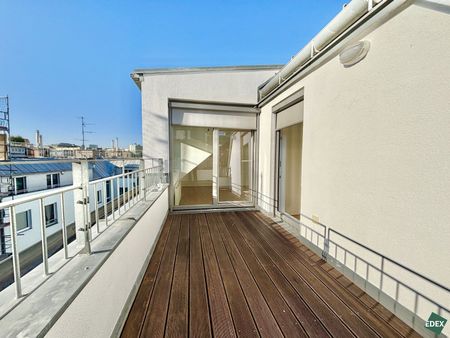 Charmante 2-Zimmer-Dachgeschosswohnung mit Süd-Terrasse und Kühlung nähe Arenbergpark - Photo 2