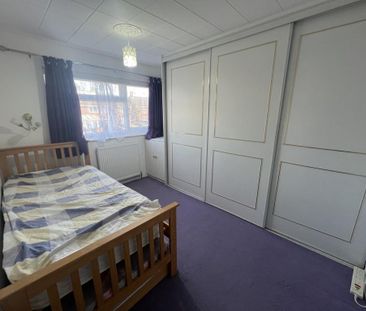 3 bedroom terraced house to rent - Photo 5