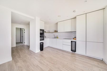 3 bedroom apartment to rent - Photo 5