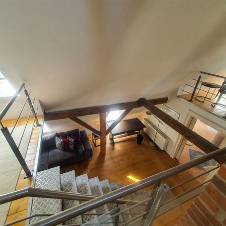 Stilvolles Wohnen direkt an der Weser – Maisonettewohnung mit besonderem Flair zu vermieten - Photo 2