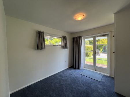 11 Sevenoaks Drive, Burnside - Photo 5