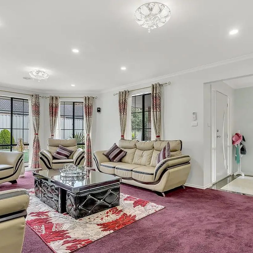 “Spacious Family Home..” - Photo 1