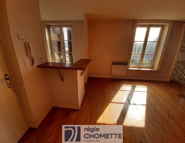 TREVES PAQUES 21BIS, - Photo 1