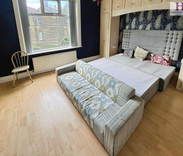 4 bedroom end of terrace house to rent - Photo 6