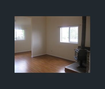 3 Bedroom Home - Photo 5