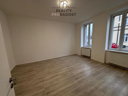 Pronájem bytu 2+kk 63 m2 - Фото 2