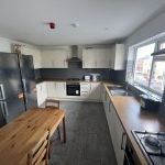 1 bed Room in Shared House - To Let - Photo 1