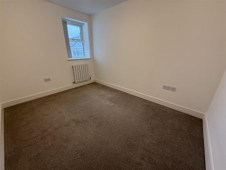 Whitchurch Road, Cardiff - Photo 3