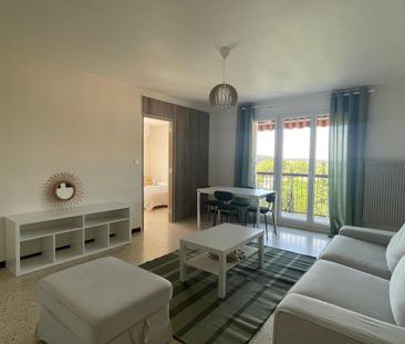 Location Appartement 4 pièces 83m² AIX EN PROVENCE 13100 - Photo 4
