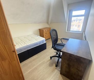 4 bedroom house to rent - Photo 1