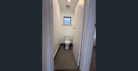 3 bedroom renovated home in tranquil location - Photo 3