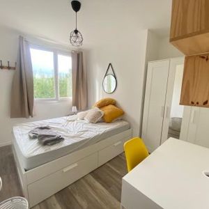 CHAMBRE EN COLOCATION - Location Appartement nantes : 157 m2 - Photo 3
