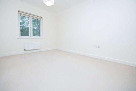 London Road, Guildford, Surrey, GU1 - Photo 3