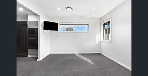 Luxury Family Home - Photo 1