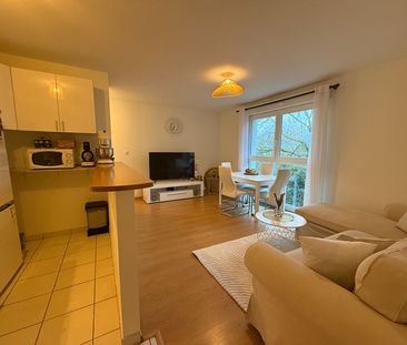 Location Appartement 2 pièces 40m² - Photo 2