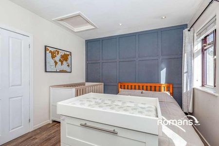 Courthouse Road, Maidenhead, Berkshire, SL6 - Photo 2