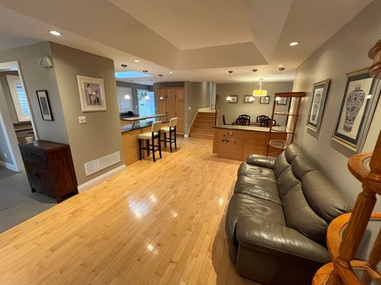 For Lease - 5 Southdale Drive, Markham, Ontario - Photo 1