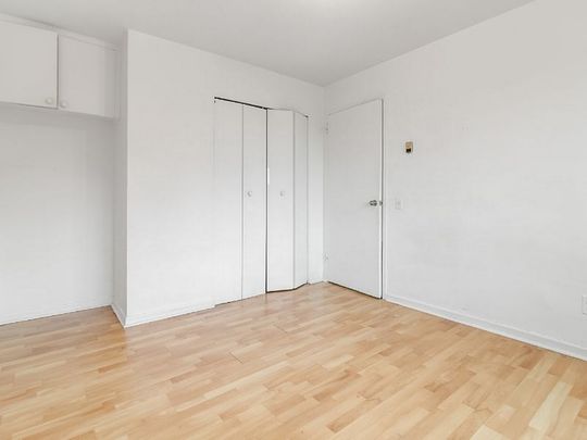 Studio - Photo 1