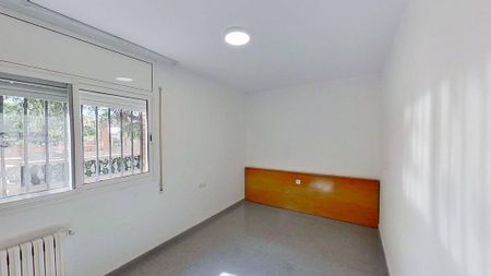5 room luxury House for rent in Viladecans, Spain - Photo 3