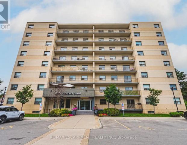 104 - 2077 PROSPECT STREET — 1 Bedroom - Photo 1